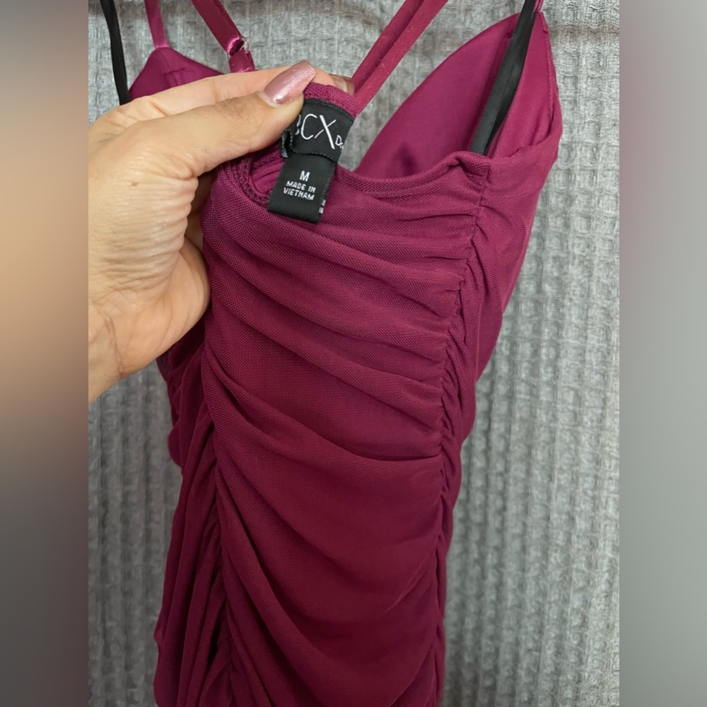 Wine colored medium dress - Picture 3 of 3